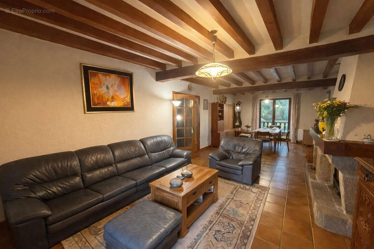 Maison à FOLLES