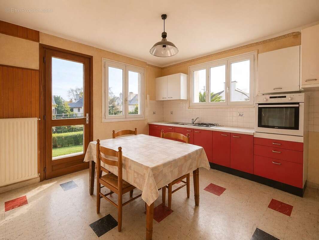 Maison 122 m² à Saint-Quay-Perros  - photo 4