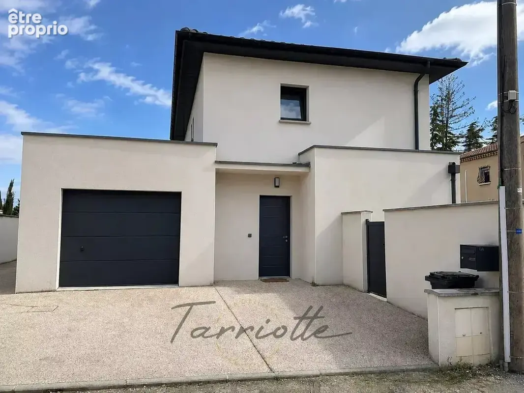 Maison à MONTELIMAR