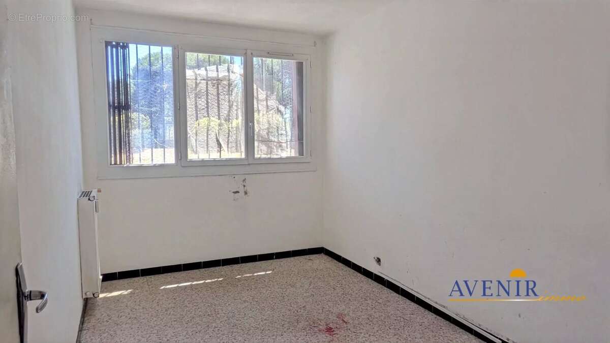 Appartement 47 m² à Marseille-15e  - photo 5