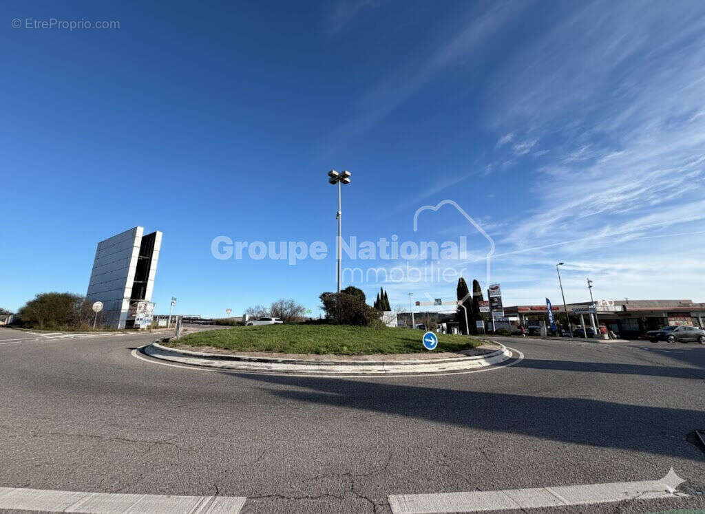 Commerce à VITROLLES