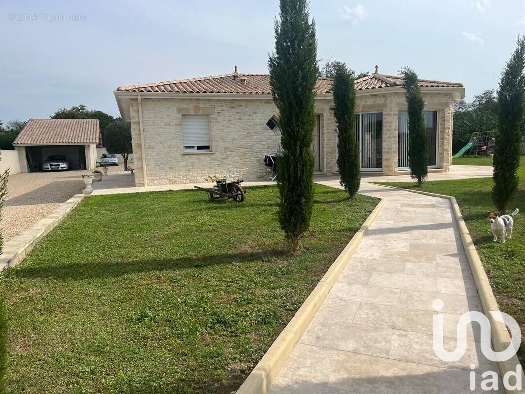 Photo 1 - Maison à SAINT-DENIS-DE-PILE