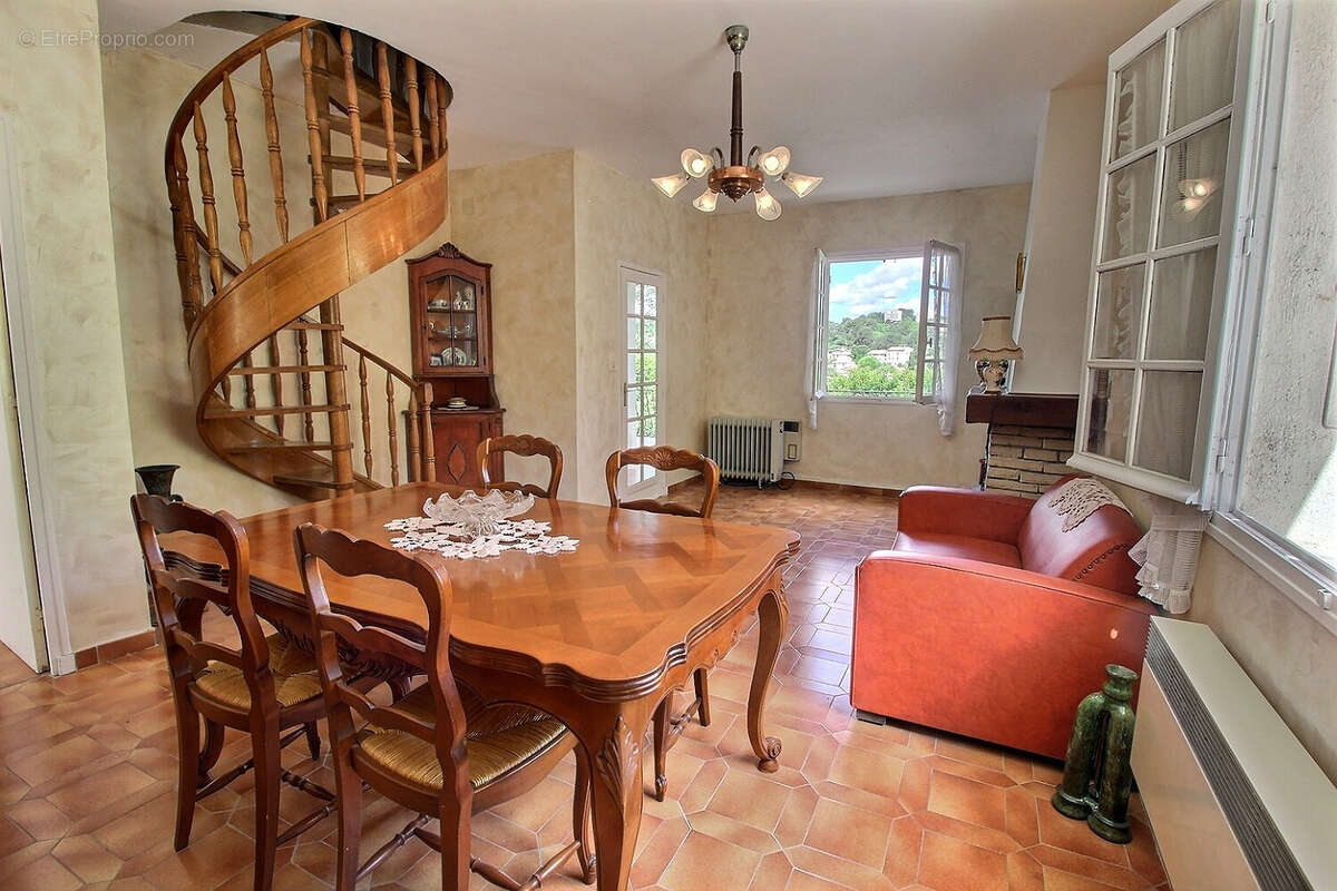 Maison à MARSEILLE-11E