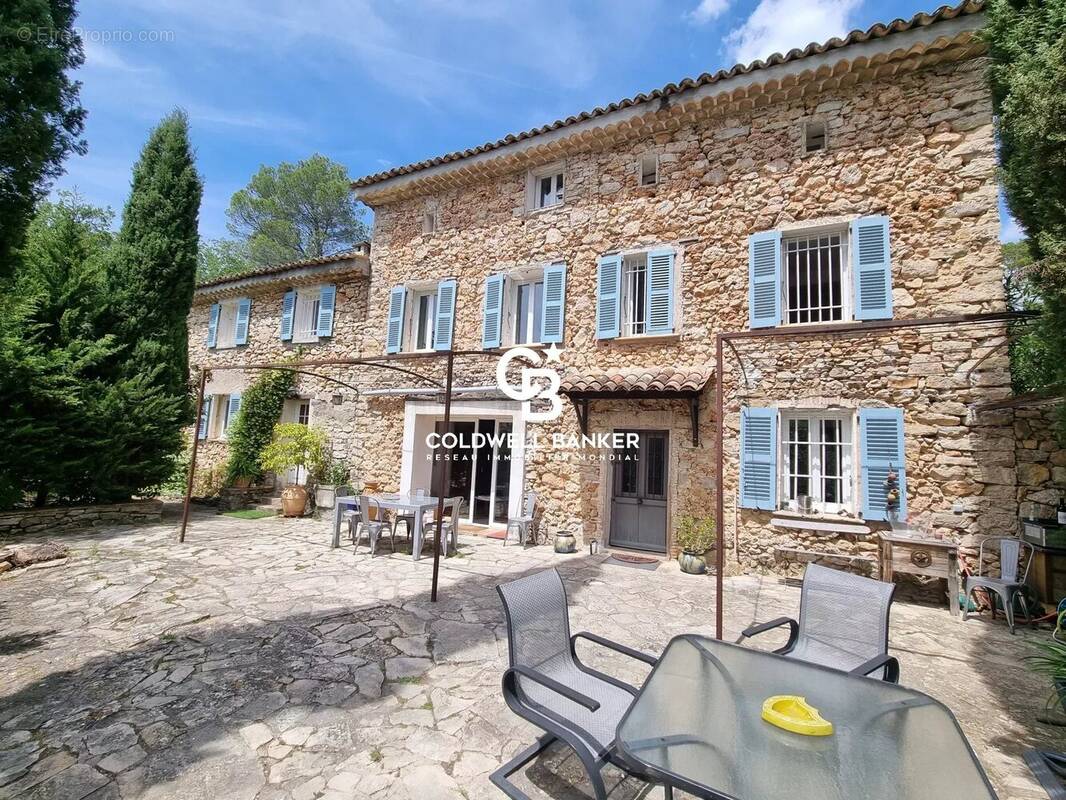 Maison à LORGUES