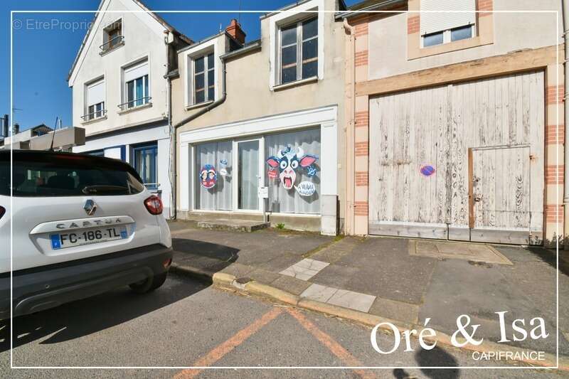 Investissement locatif ou implantation professionnelle : une opportunité à saisir ! à vendre CULAN (18) - photo 21