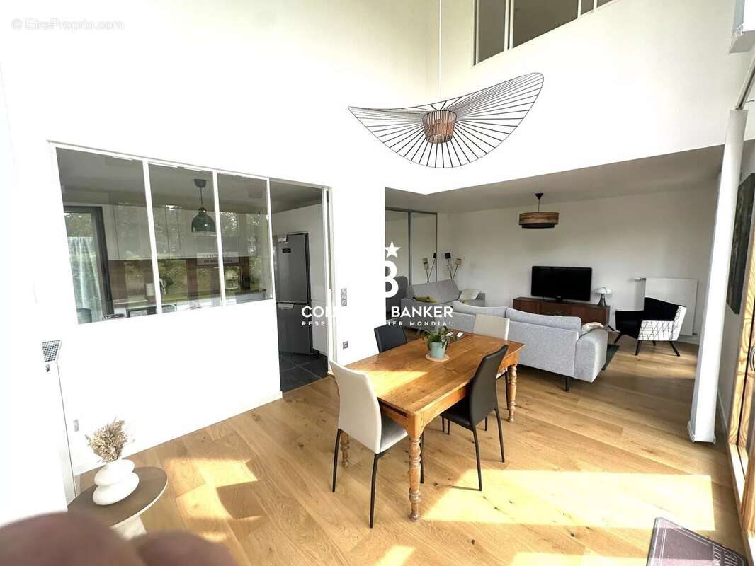 Appartement à LE VESINET