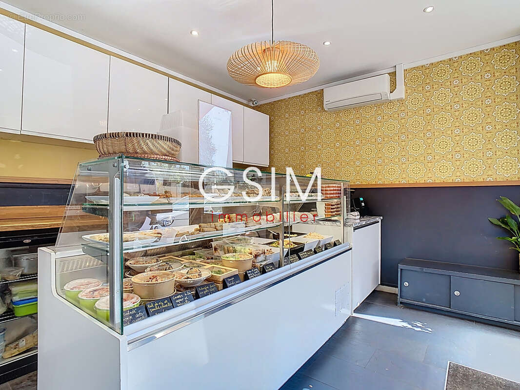 Commerce à VILLE-D&#039;AVRAY