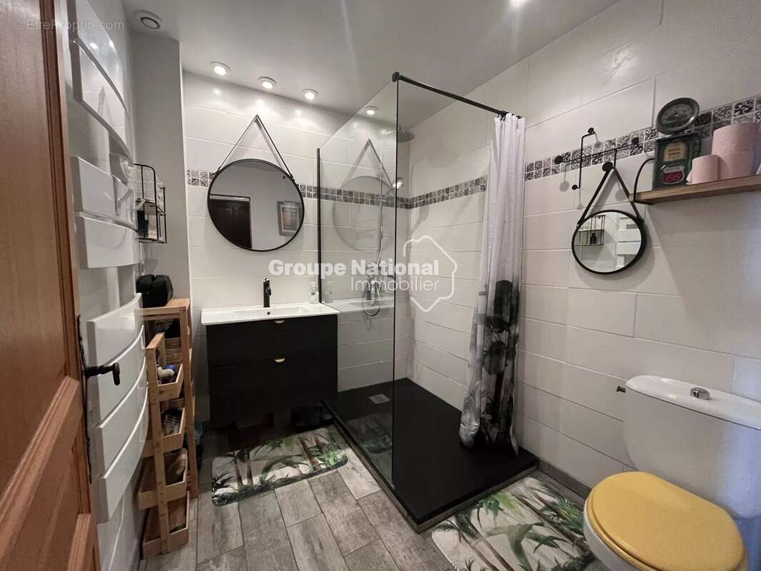 Appartement à MALLEMORT