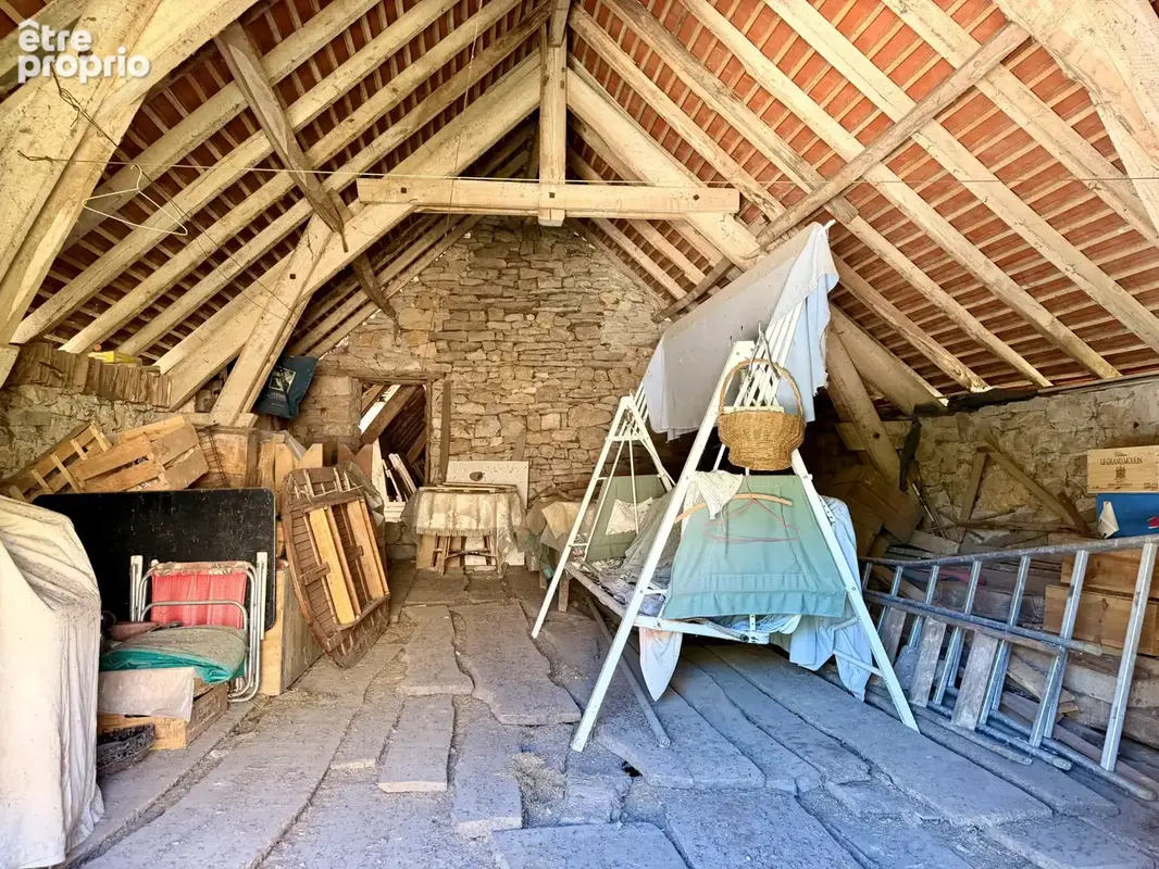 Maison de caractère avec grange et plus de 2,5 ha de terrain - photo 13