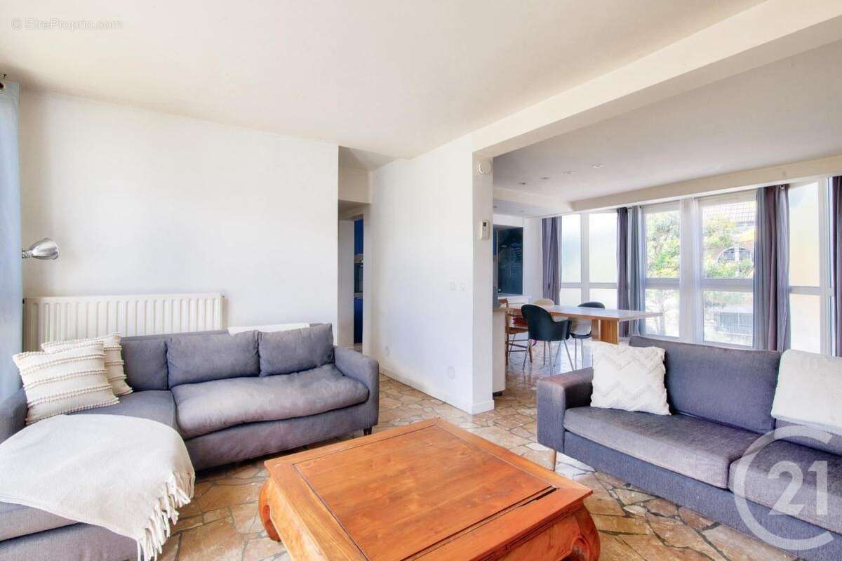 Maison à LES PAVILLONS-SOUS-BOIS