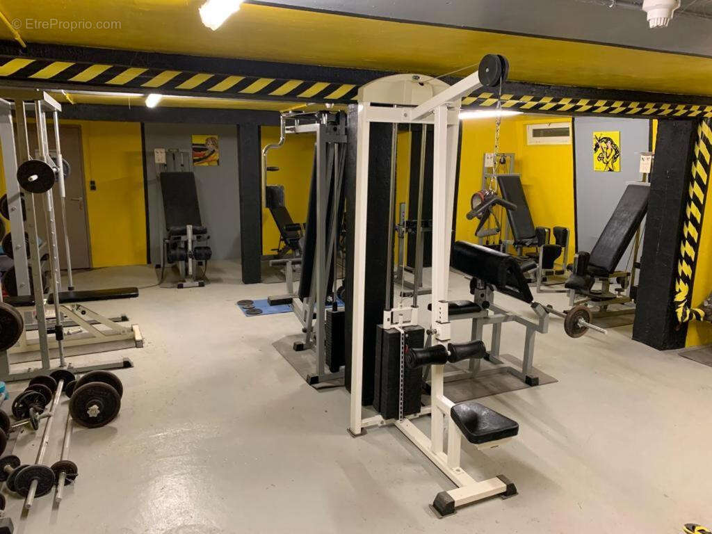 Commerce à LE BLEYMARD