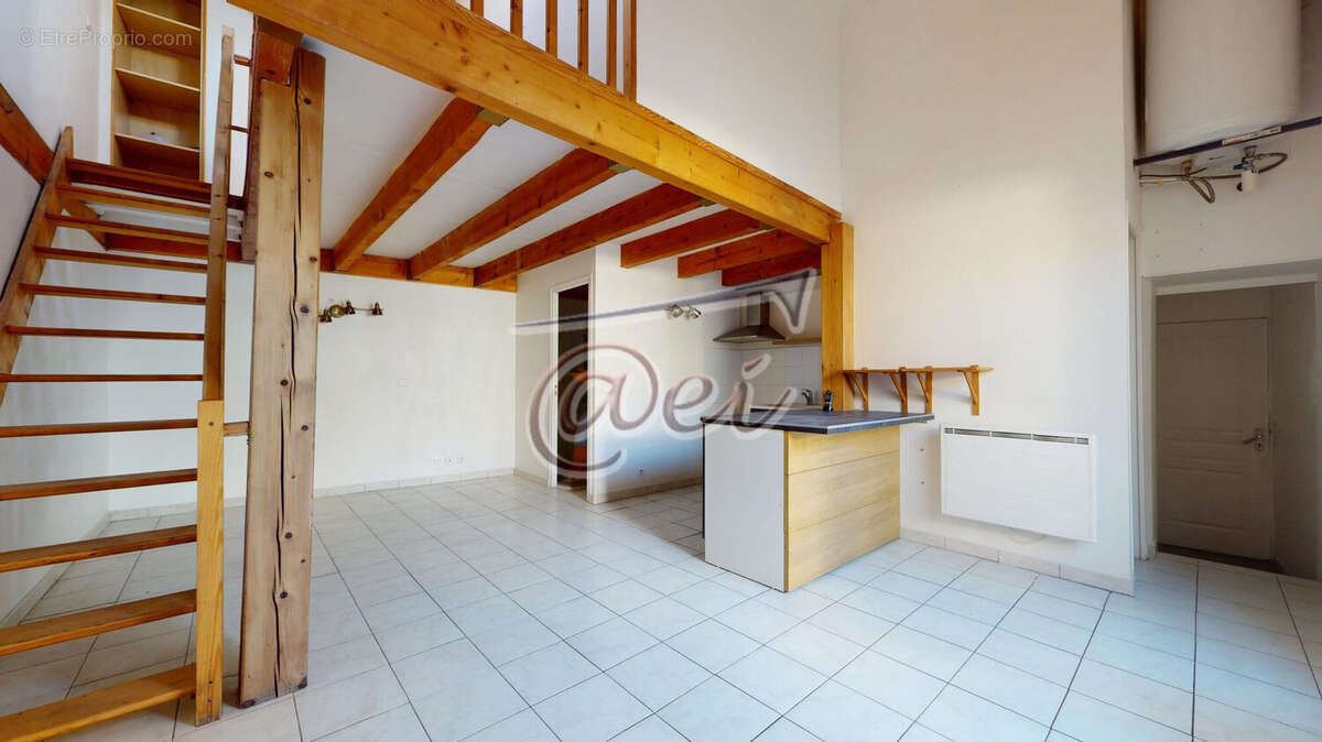 Appartement à SAINT-MAXIMIN-LA-SAINTE-BAUME