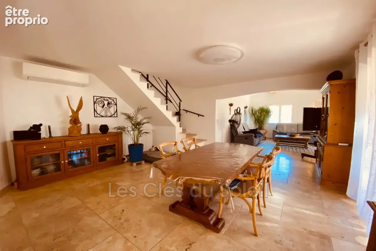 Maison 5 pièces 104 m² à vendre à Gareoult (83136) - photo 7
