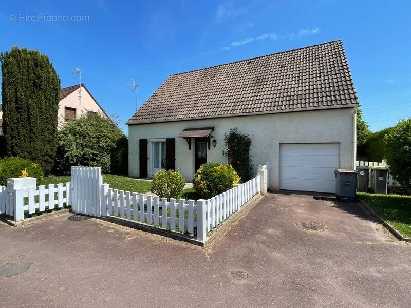 Maison à HERICY