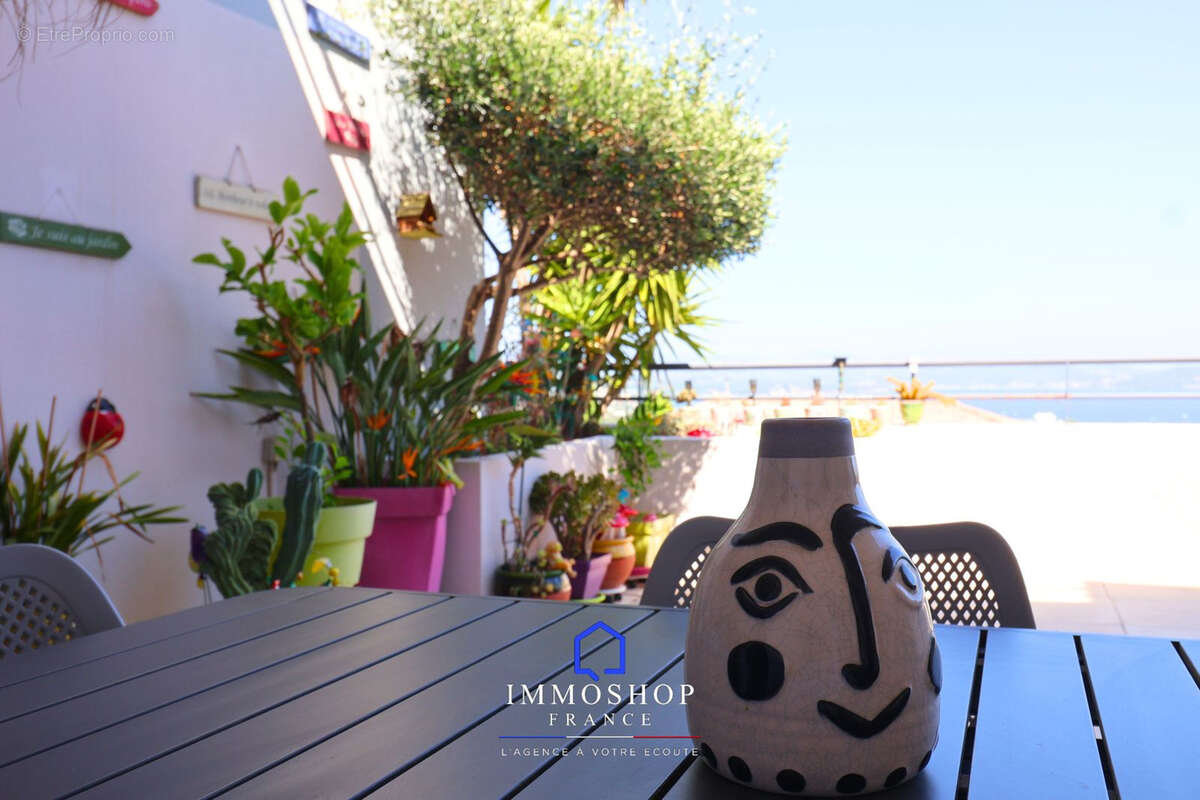 Appartement 61m2 T3 vue mer -  La Ciotat 13600 - photo 3