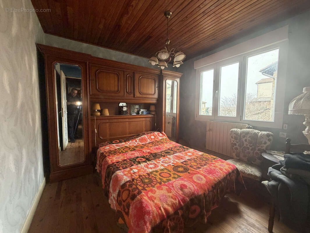 Maison à LE GRAND-SERRE