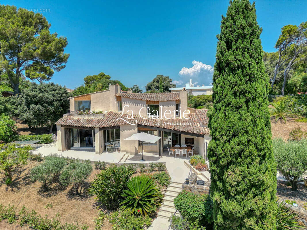 Maison à HYERES