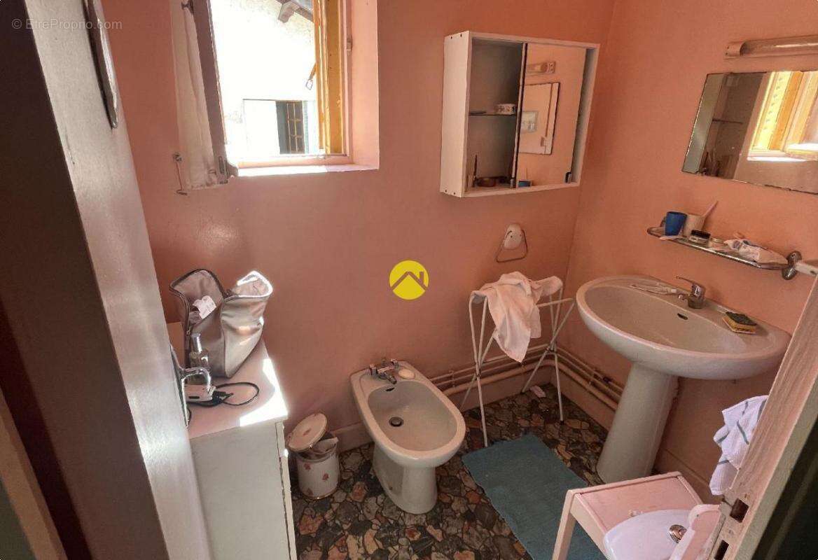 Maison à AUBUSSON-D&#039;AUVERGNE