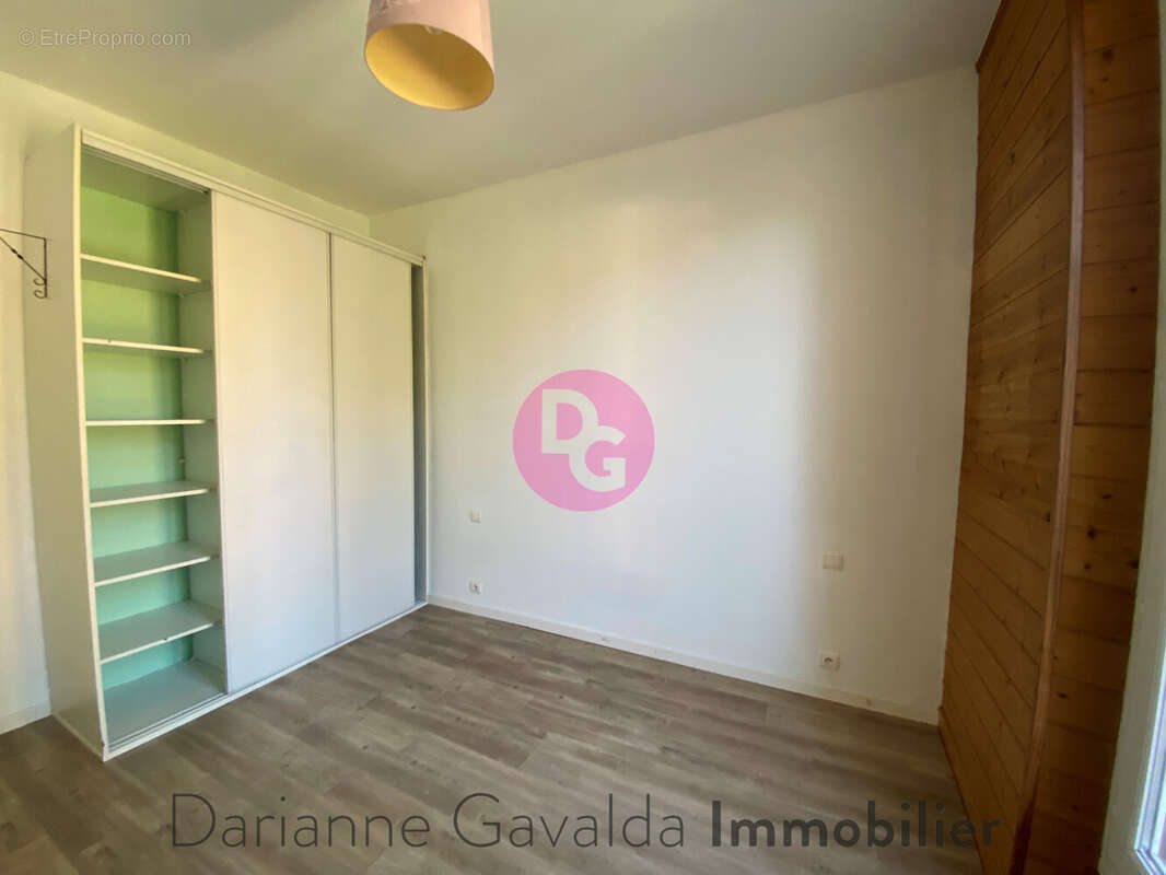 Appartement à DECAZEVILLE