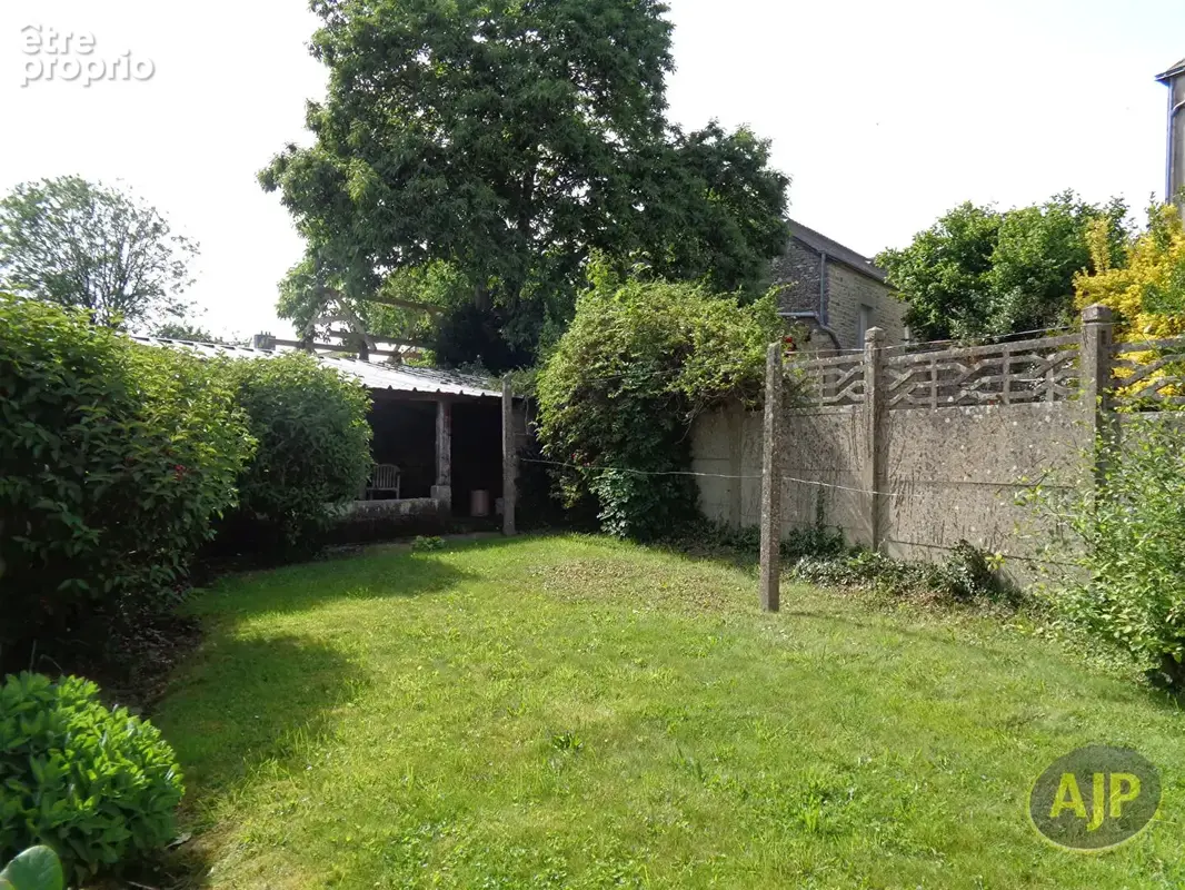 Maison + T2 Plumelec 9 pièce(s) 150.9 m2 - photo 14