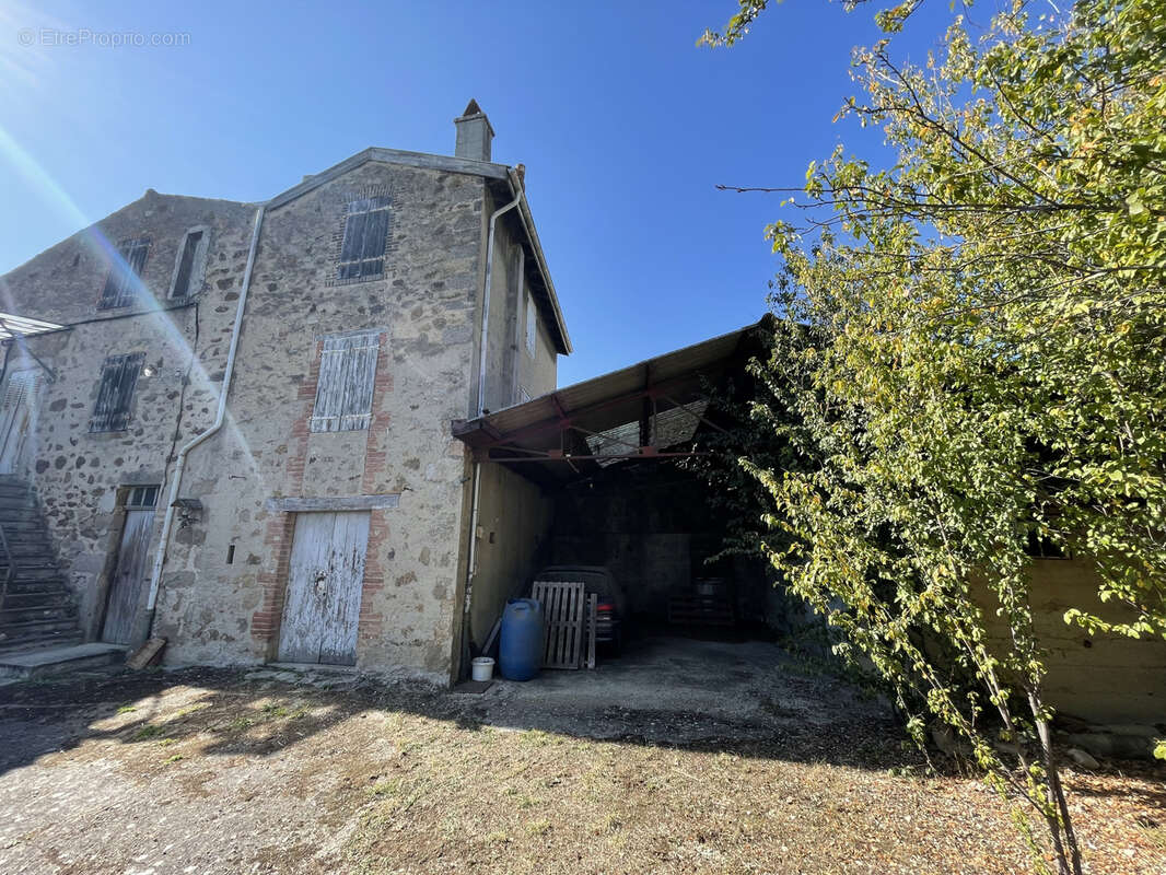 Maison à DAVEZIEUX