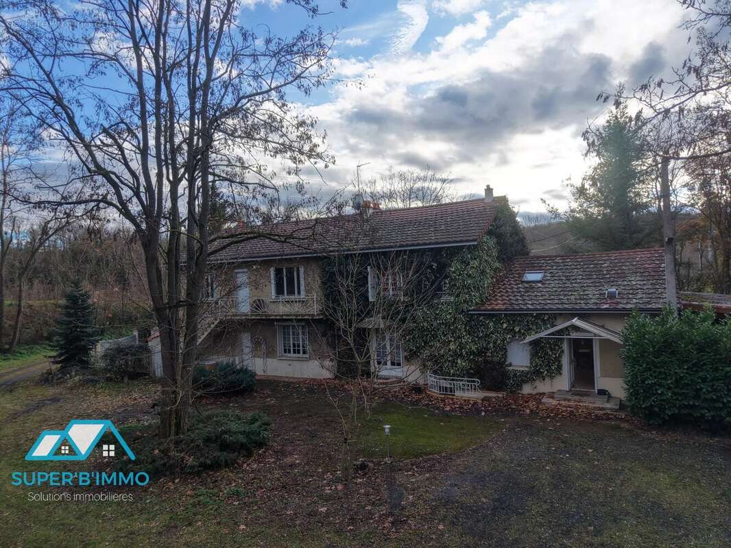 Appartement à VEZEZOUX