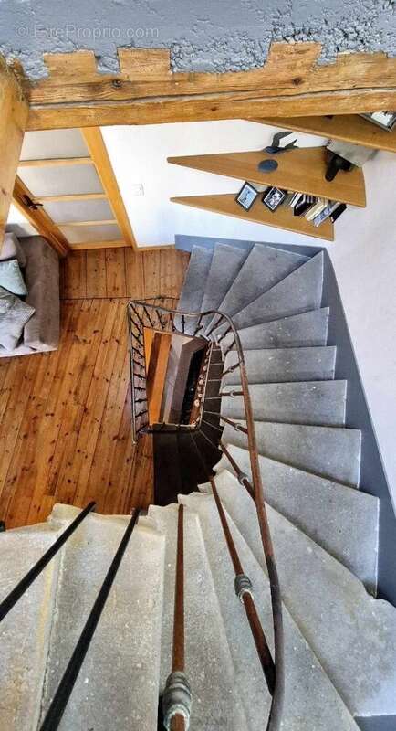 Maison à VEYRE-MONTON