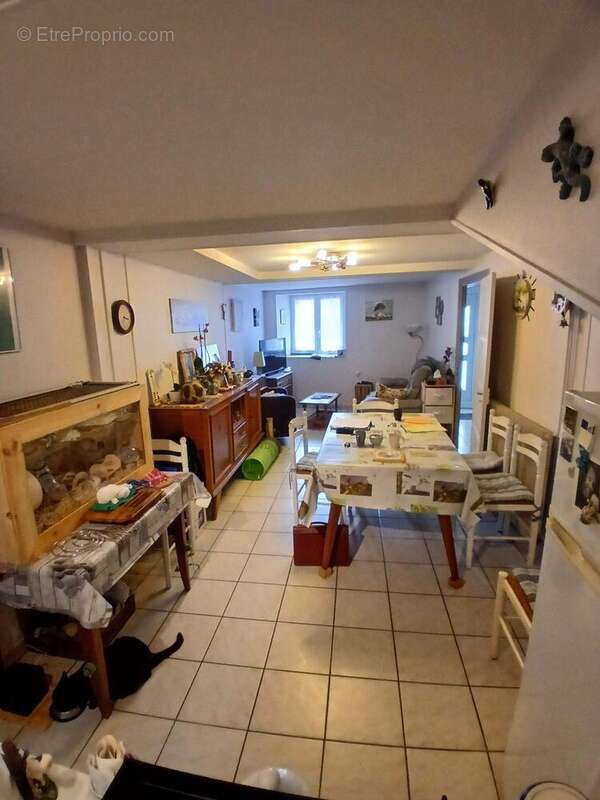 Maison à SERMENTIZON