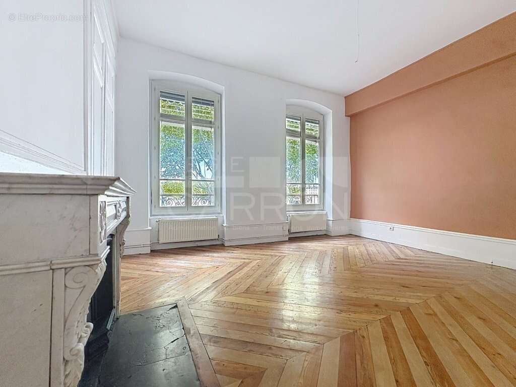 Lyon 7 quai claude bernard / universites t2 66m² excel etat 295000€ - photo 5