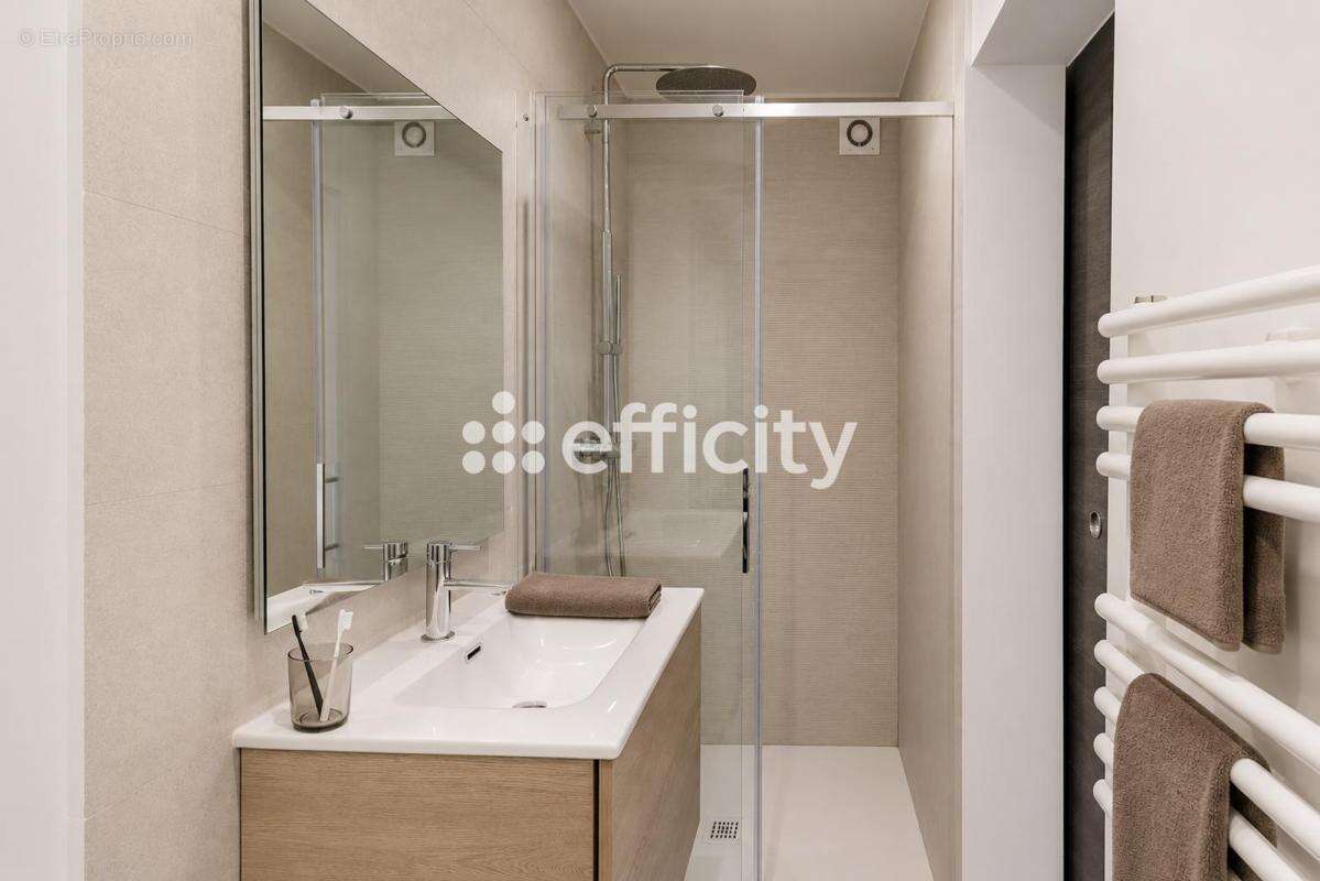 Maison 145 m² à Villeneuve-Loubet  - photo 9