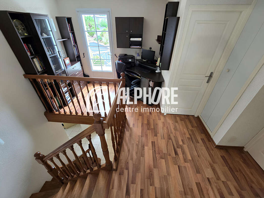 Maison à SAINT-MARTIN-DES-NOYERS