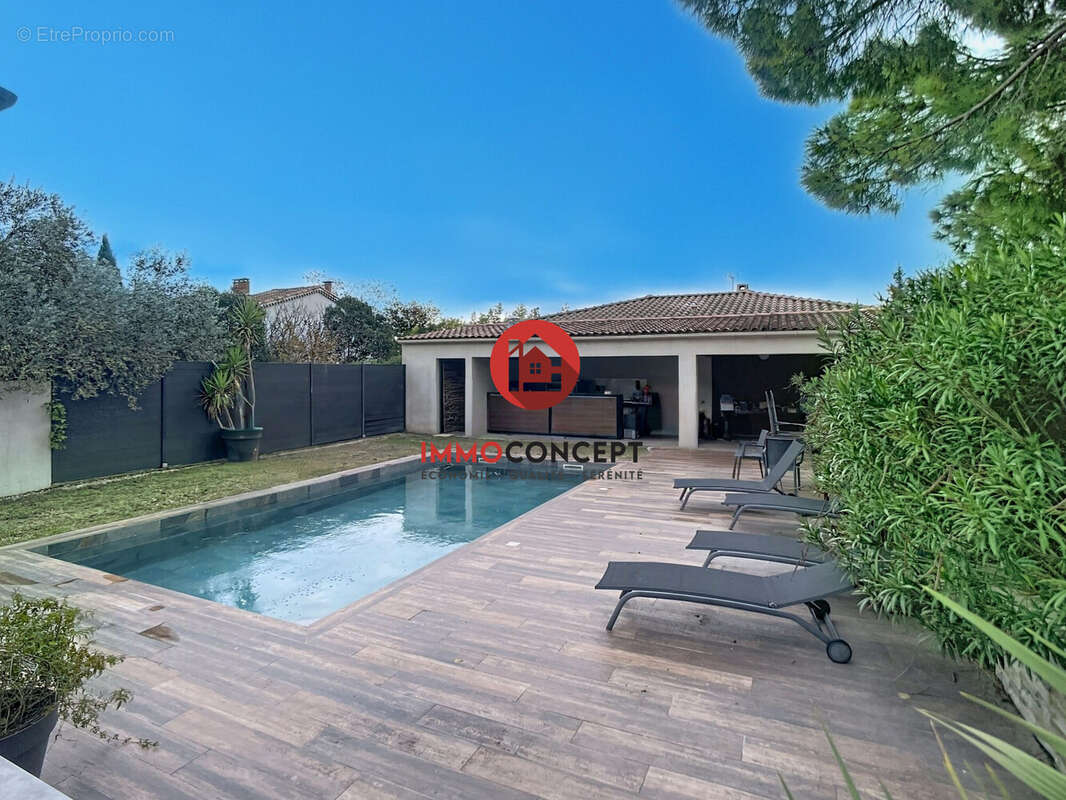 Maison à VILLENEUVE-LES-AVIGNON