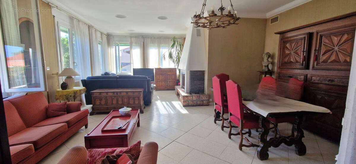 Exclusivite ille sur tet - maison de ville 4 faces 230m2 avec jardin et grand garage - photo 2