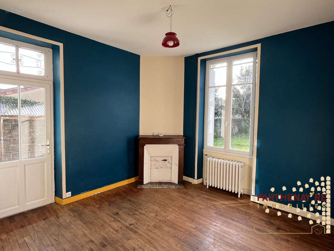 Maison à PARTHENAY