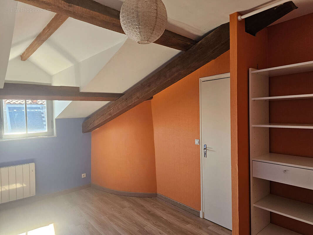 Riom centre . duplex 4 pièces de 89 m². - photo 12
