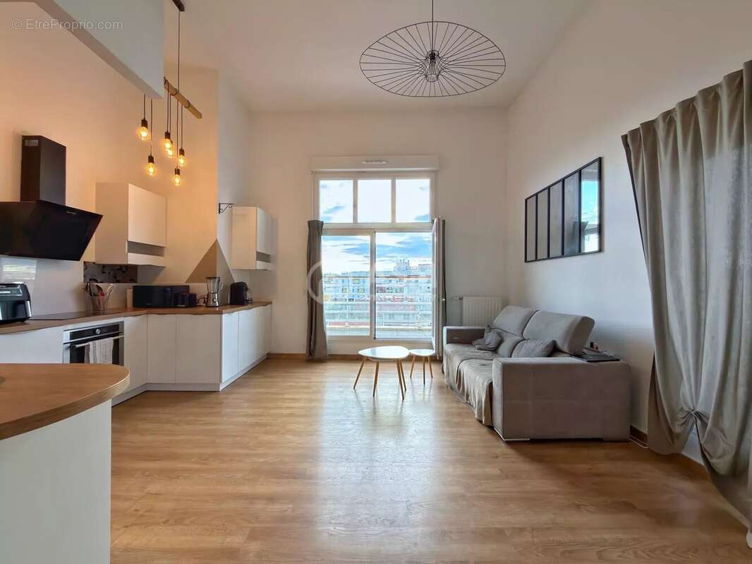 Appartement à COLOMBES