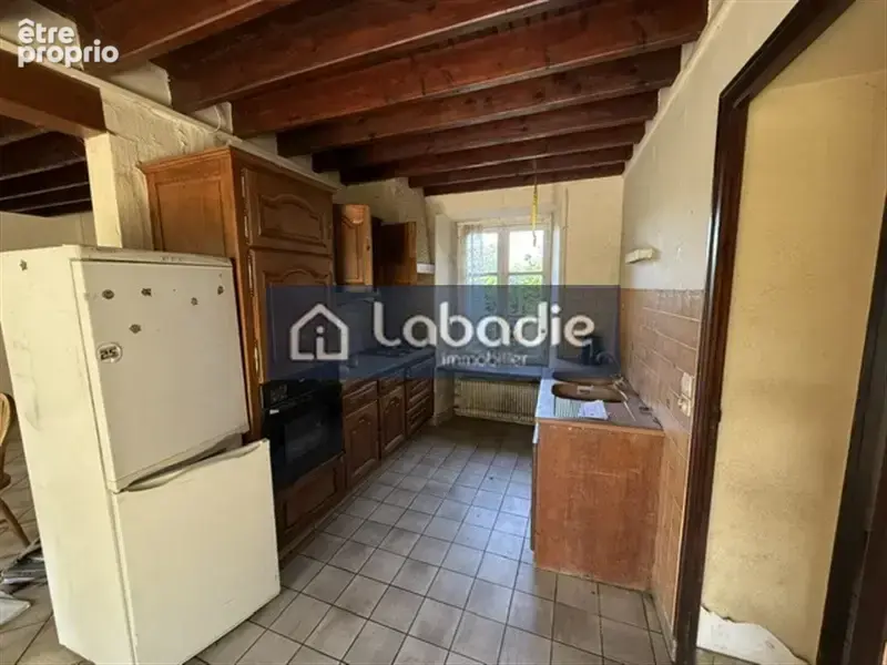 Maison 5 pièces - 3 chambres -3165m2 plusieurs dépendances à Vire - photo 7