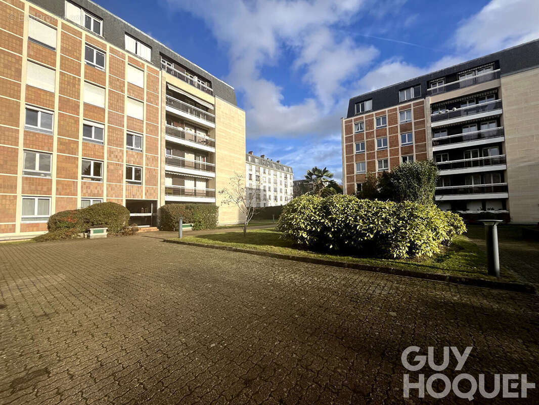 Appartement à VERSAILLES