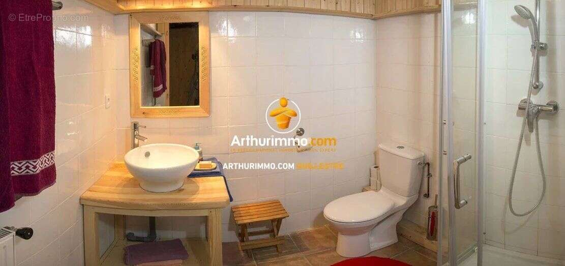 Commerce à RISTOLAS