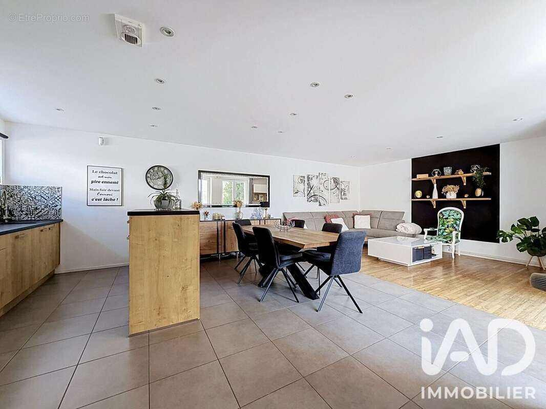 Maison 129 m² à Coueron  - photo 4