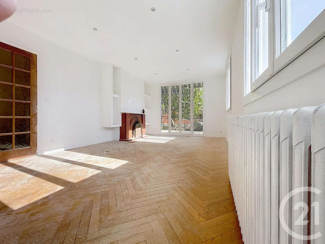 Maison à SAINT-ANDRE-LES-VERGERS