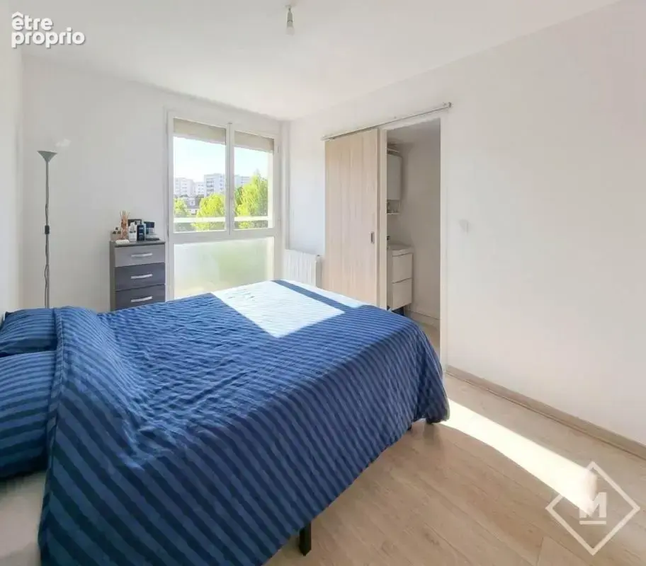 Superbe Duplex T6 de 122 m² refait à neuf, extérieurs et parking facile à Saint-Jérôme - photo 11