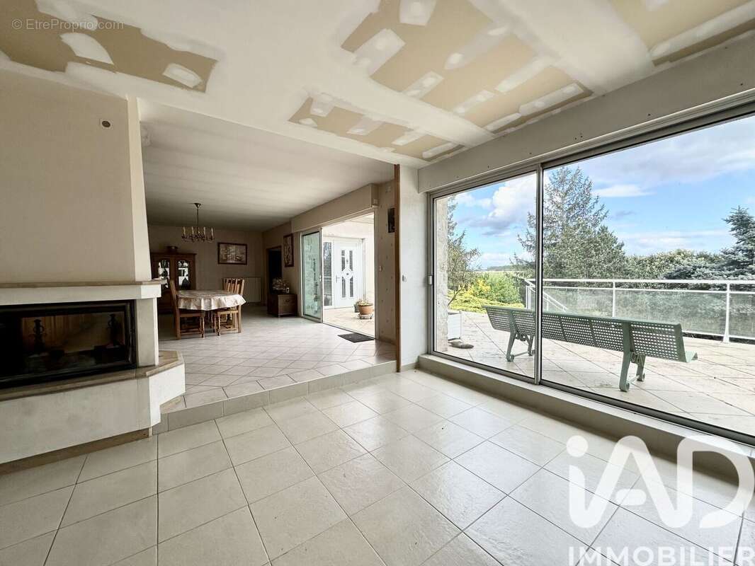 Maison 182 m² à Feugarolles  - photo 7