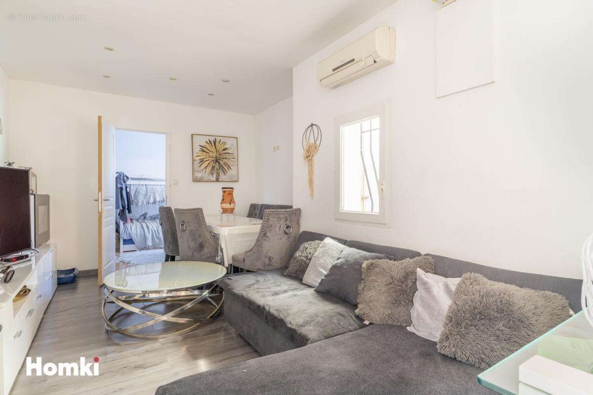 Maison/Villa T3 de 45 m² à Marseille 13015 - photo 2