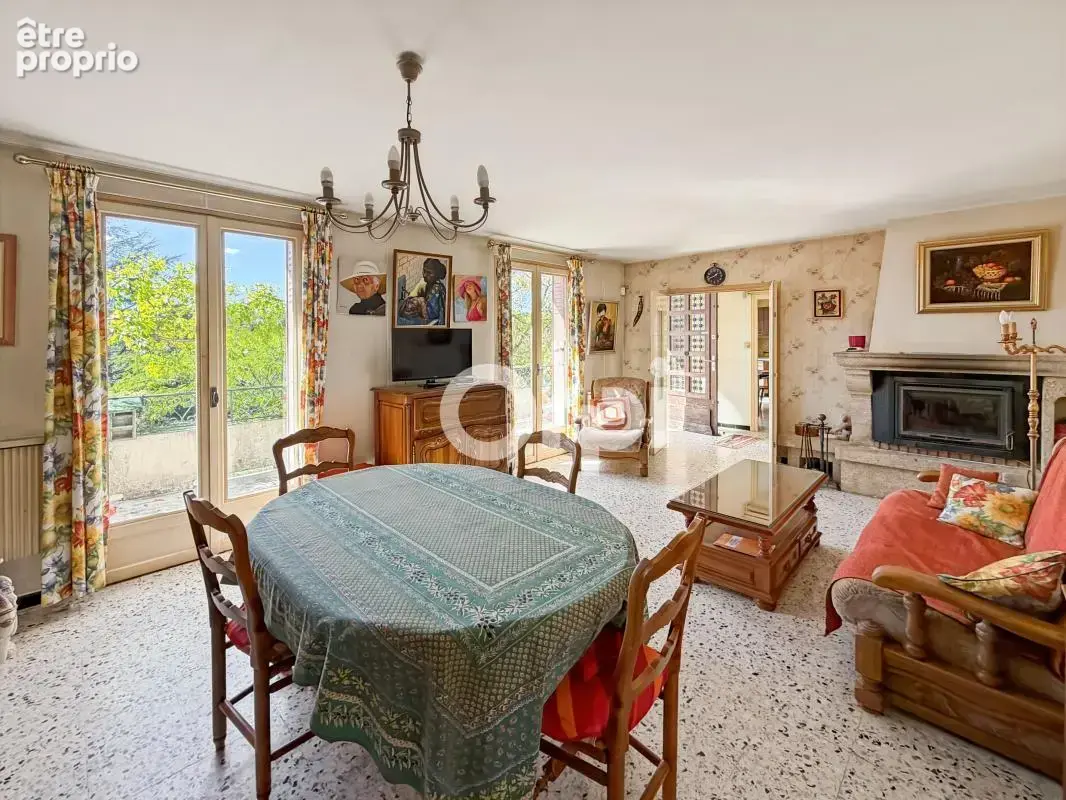 Maison avec 4 chambres et terrain de 4 247 m² à Ruoms - photo 7