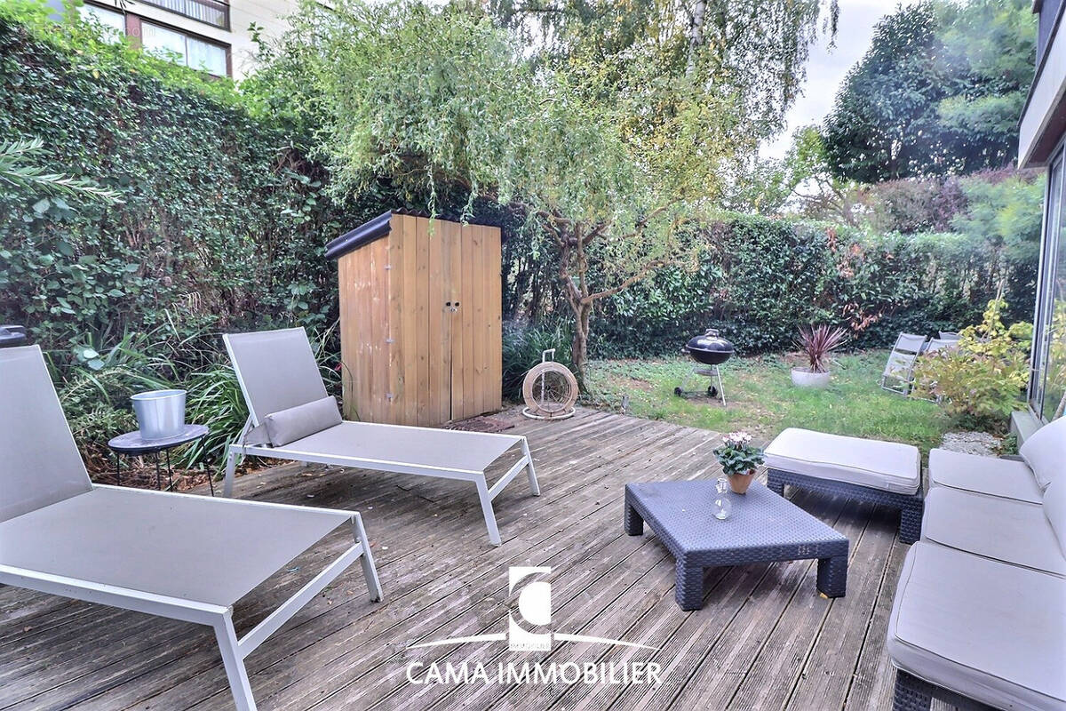 Appartement à FONTENAY-LE-FLEURY