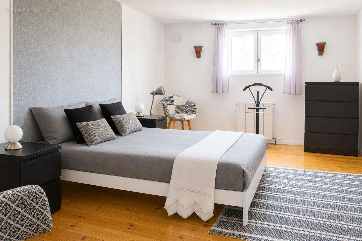 Appartement à SAINT-MEARD-DE-GURCON