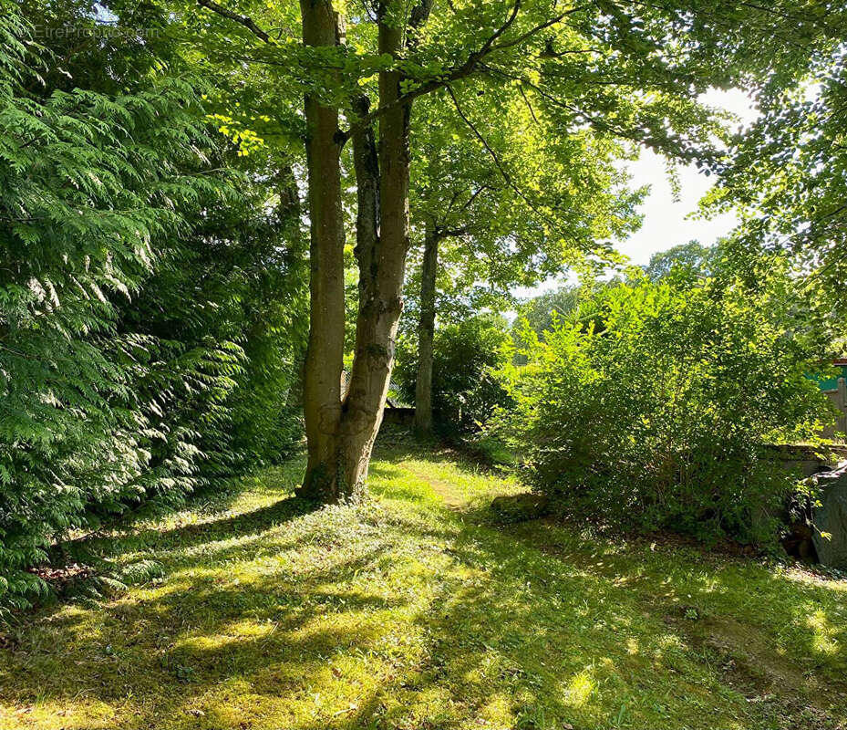 Maison à BURES-SUR-YVETTE