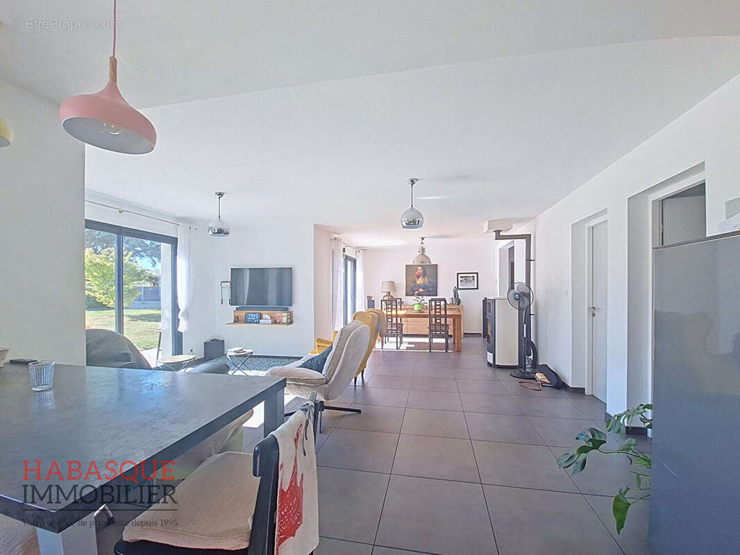 Maison contemporaine 7 pièces à vendre à Guiclan - Réf. 477CD - photo 3