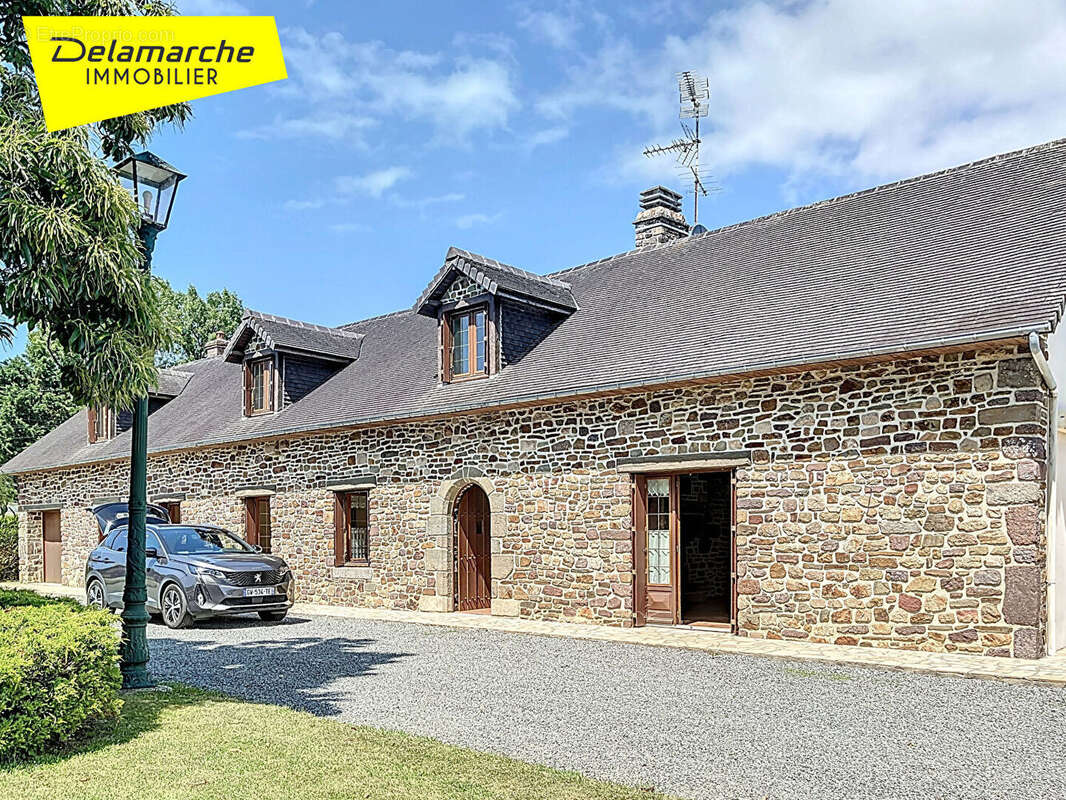 Maison à SAINT-PAIR-SUR-MER